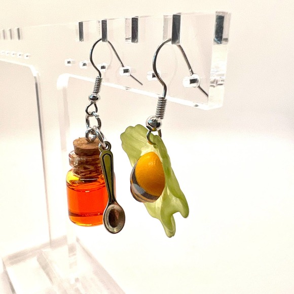 Bee & Honey Jar Earrings - Bumble Bee Earrings - Mismatch Earrings - Summer Ear - Picture 3 of 8